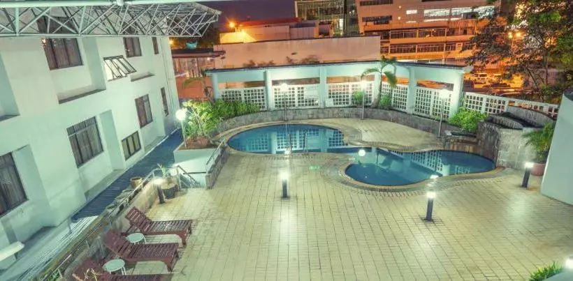 Fotos del hotel Kingwood Hotel Kuching:  3