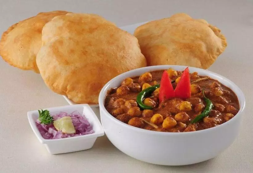 Fotos del hotel Fabexpress Neeranand Regency:  3