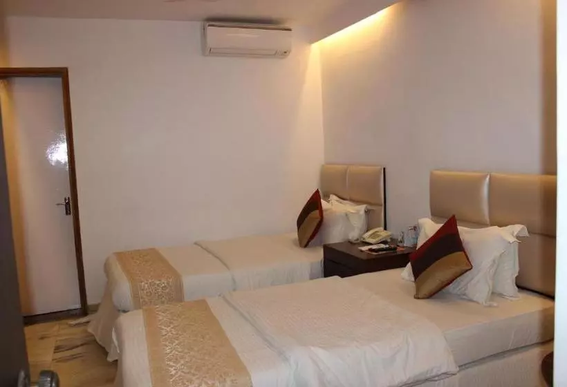 Fotos del hotel Jukaso Inn Down Town  A Couple Friendly:  9