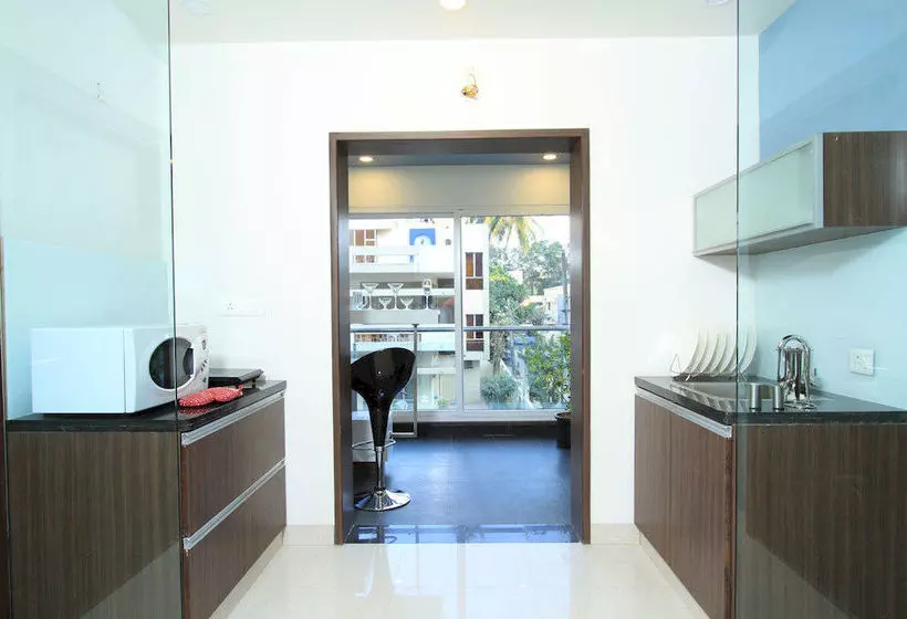 Fotos del hotel Sovereign Suites:  3