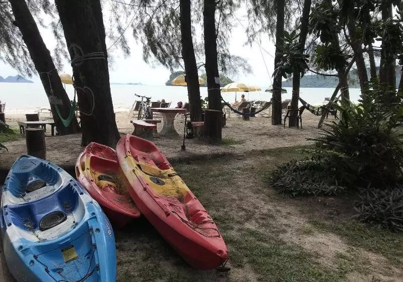 Fotos del hotel J2b Beach Bungalows:  11