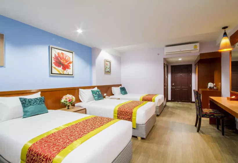 Fotos del hotel The Win Pattaya:  17