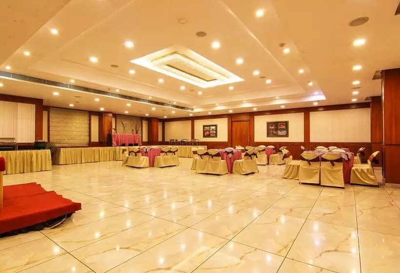 Fotos del hotel Townhouse Oak  Edesia:  8