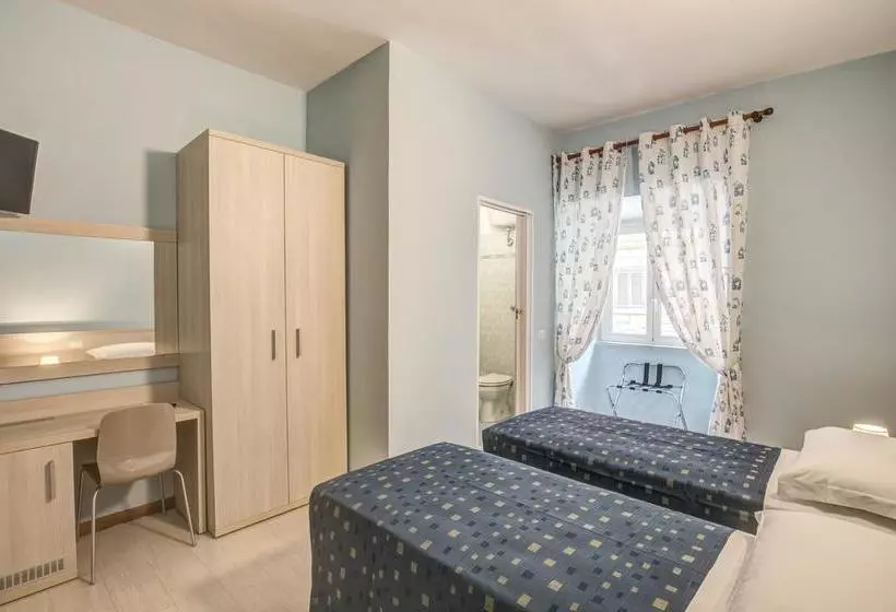 Fotos del hotel Nuova Monaco:  13