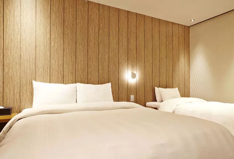 Fotos del hotel E:  7