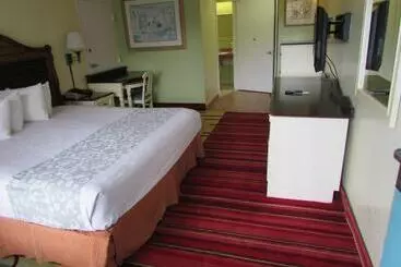 Seralago Hotel & Suites Main Gate East