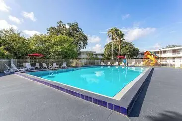 Hotel Baymont by Wyndham Orlando Lake Buena Vista South