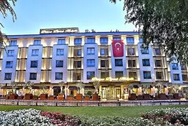 Dosso Dossi Hotels & Spa Downtown