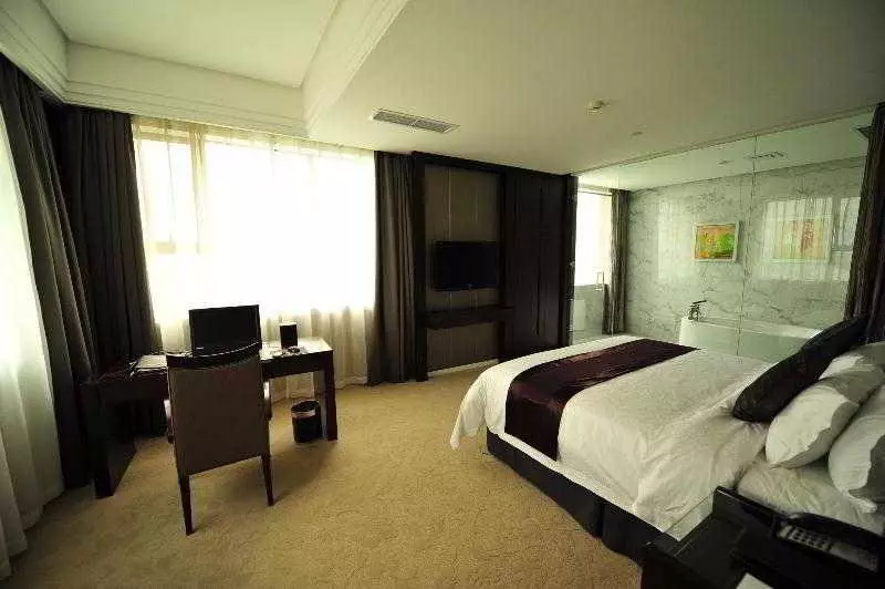 Fotos del hotel Shanghai New Century Manju Hotel Luoshan @sniec:  21