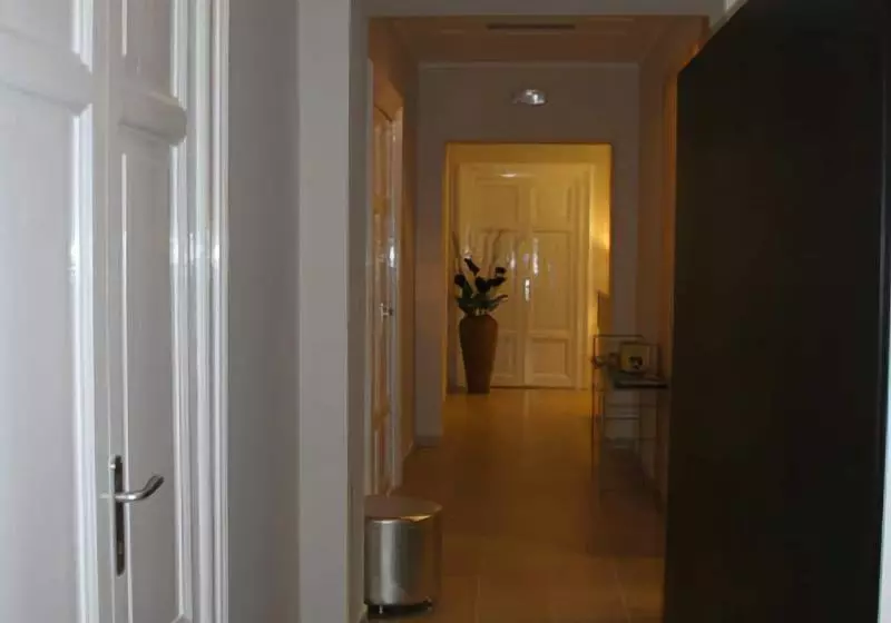 Fotos del hotel Inncentral:  7