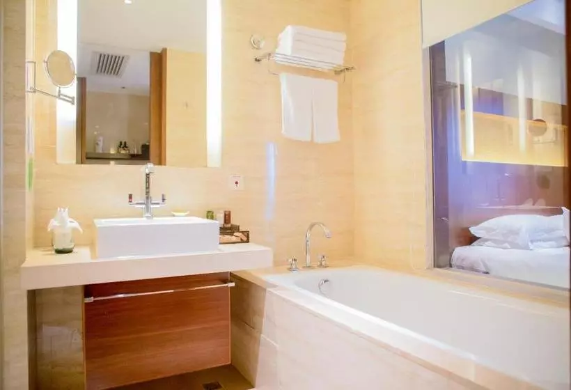 Fotos del hotel Golden Bay Resort:  8