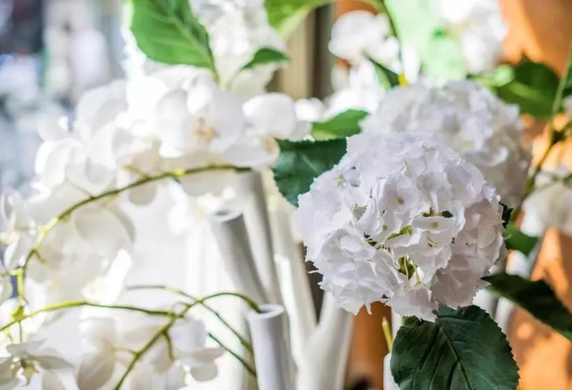 Fotos del hotel Art Hôtel Batignolles:  3