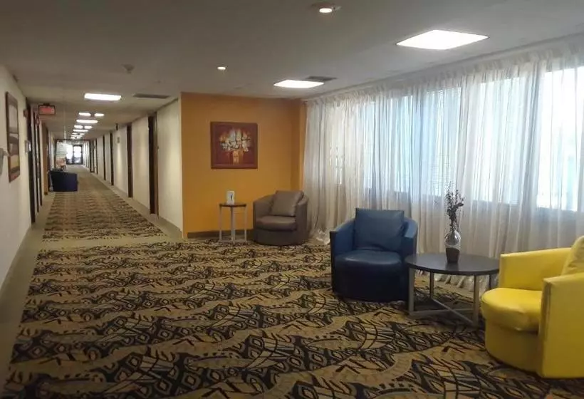 Fotos del hotel Howard Johnson By Wyndham San Juan Centro Cardiovascular:  10