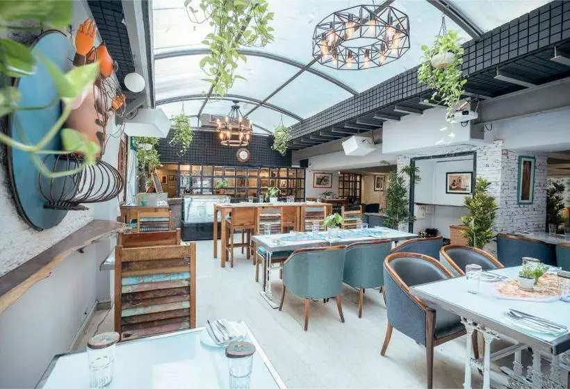 Fotos del hotel Executive Enclave:  9