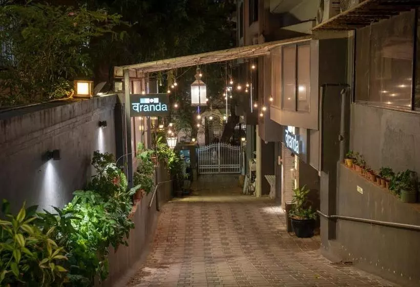 Fotos del hotel Executive Enclave:  12