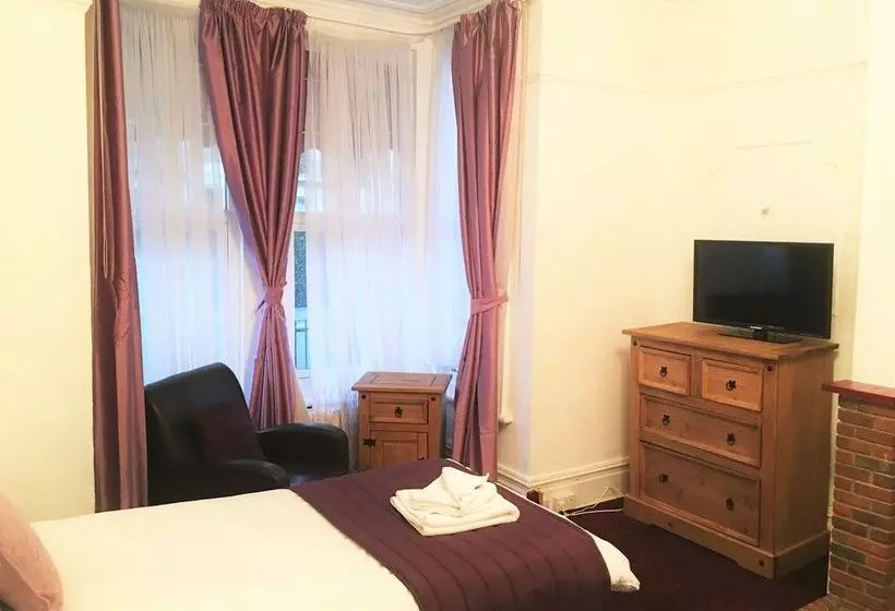 Fotos del hotel Mayview Guest House:  9