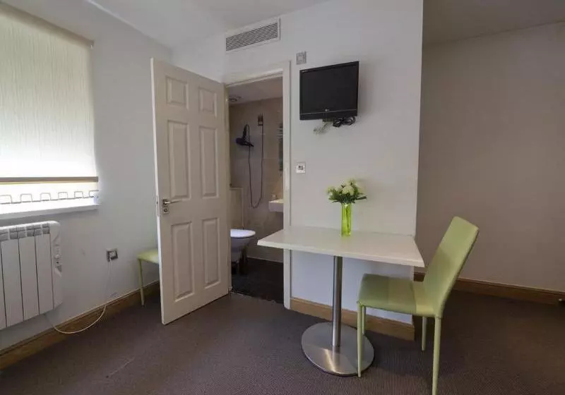 Fotos del hotel Nox S  West End Lane I:  8