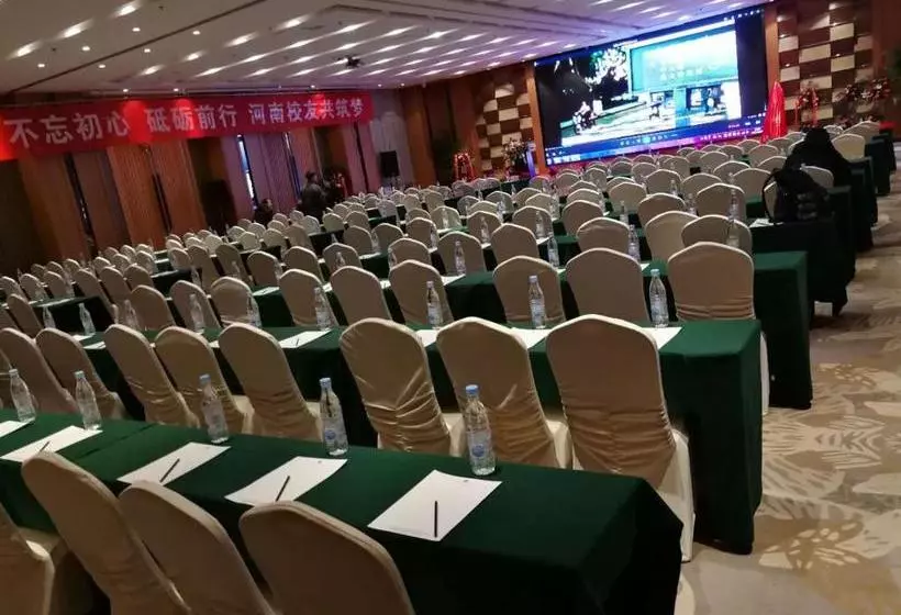 Fotos del hotel Ramada By Wyndham Zhengzhou East:  8