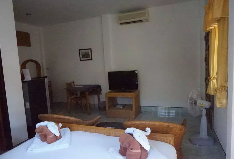 Fotos del hotel Jungle Village Bungalows:  13