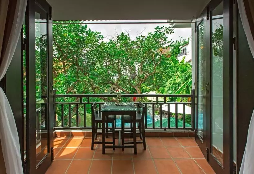 Fotos del hotel East West Villa:  20