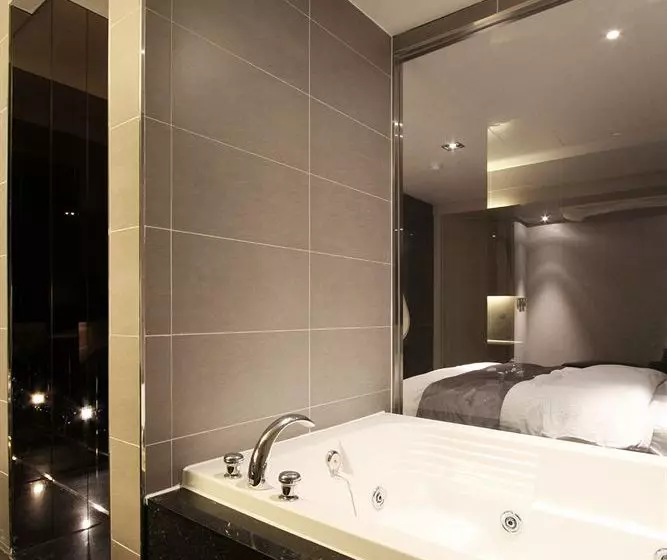 Fotos del hotel Yeoubi:  9