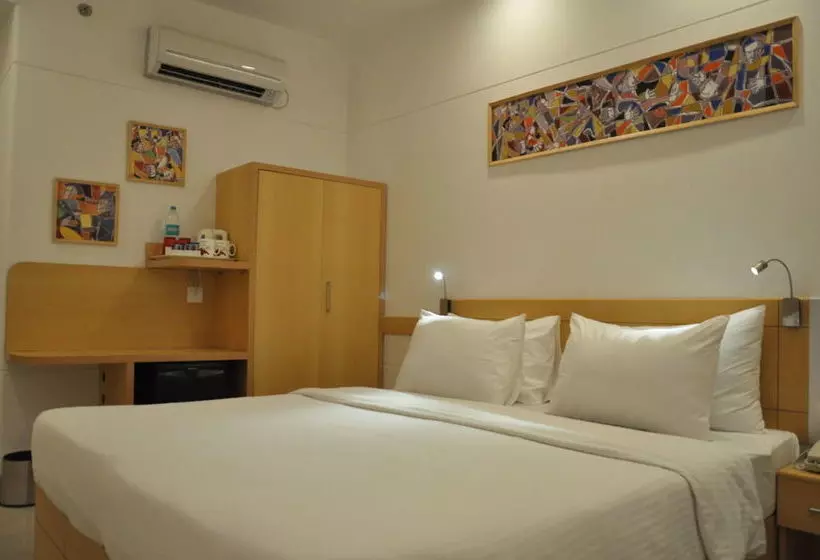 Fotos del hotel Red Fox Hotel Chandigarh:  11