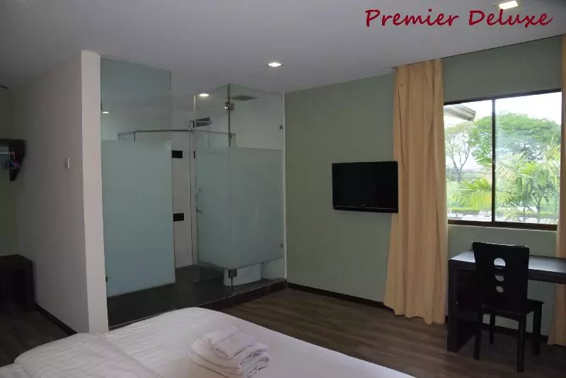 Fotos del hotel Igarden:  8