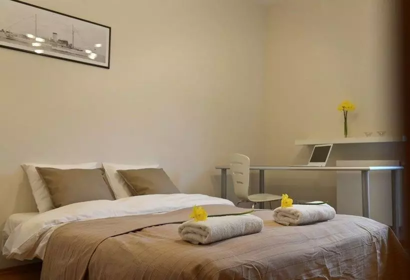 Fotos del hotel Angel Plaza Apartments  Old Town:  12
