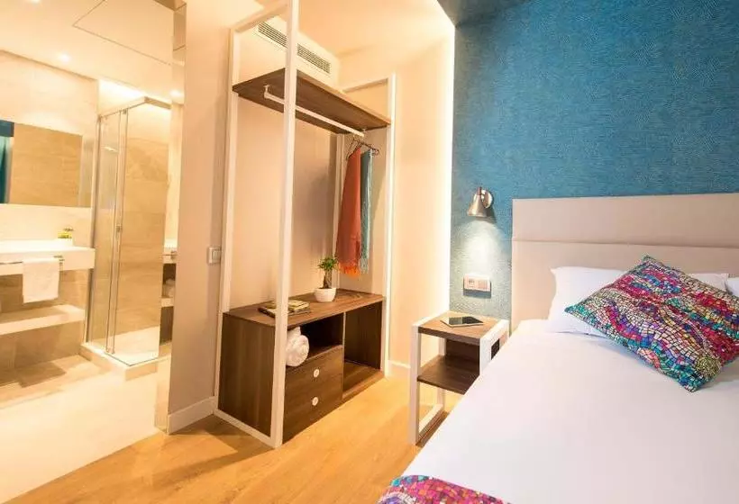 Fotos del hotel Arya Stadium:  23