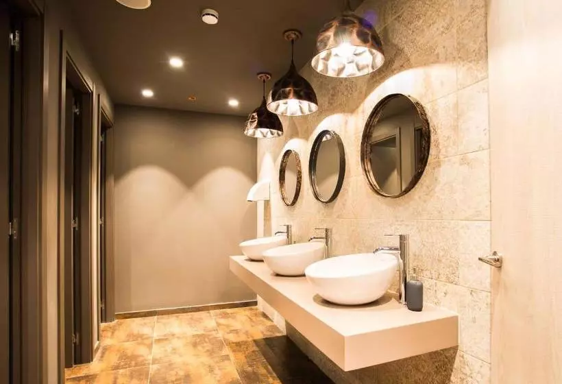 Fotos del hotel Arya Stadium:  9