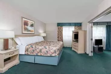 Ramada By Wyndham London