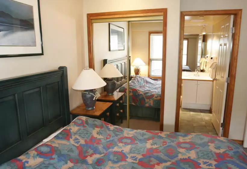 The Aspens by Peak to Green Accommodations