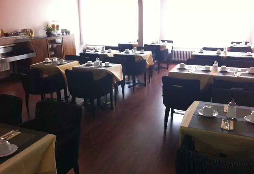 Fotos del hotel Hotel 33:  8