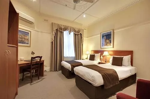 Fotos del hotel Charsfield:  13