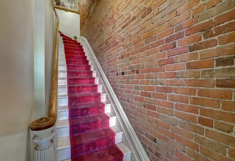 Fotos del hotel Auberge &  Montreal Espace Confort:  5