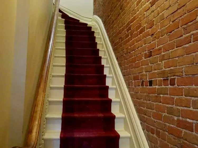 Fotos del hotel Auberge &  Montreal Espace Confort:  8