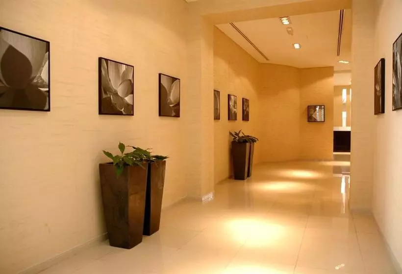 Fotos del hotel Lotus Grand Hotel Apartments:  4