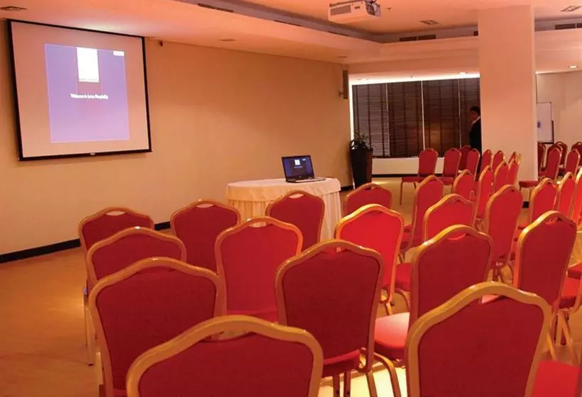 Fotos del hotel Lotus Grand Hotel Apartments:  7