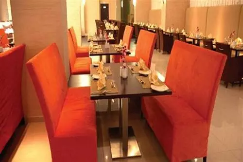 Fotos del hotel Lotus Grand Hotel Apartments:  13