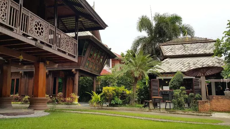 Fotos del hotel The Sali Kham Traditional Lanna Home:  8