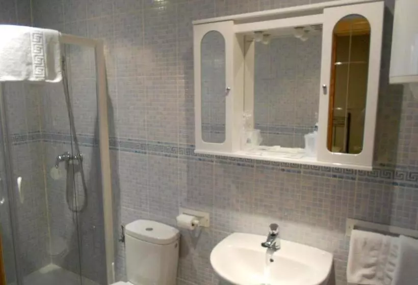 Fotos del hotel Hostal Donaire:  8