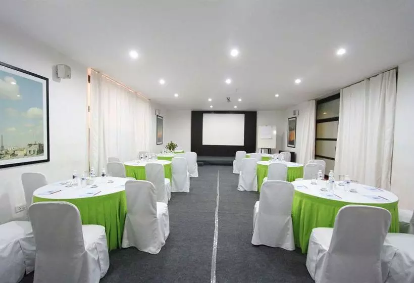 Fotos del hotel Seven Hotel:  5