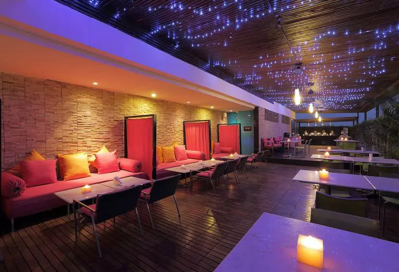 Fotos del hotel Seven Hotel:  4