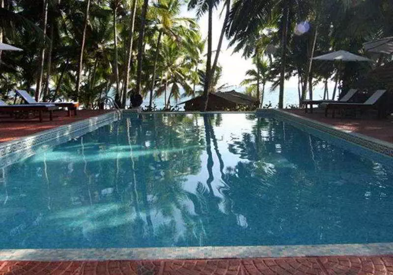 Fotos del hotel Coconut Bay Beach Resort:  2