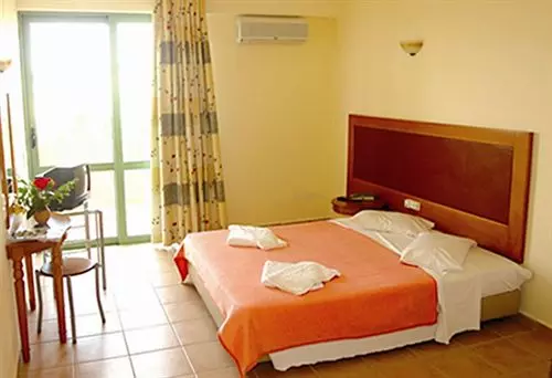 Fotos del hotel Minos Village:  14