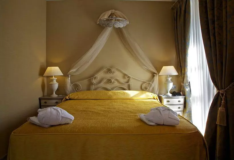 Fotos del hotel Marques de la Ensenada:  17