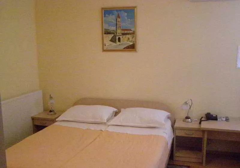 Fotos del hotel Villa Jadran:  5