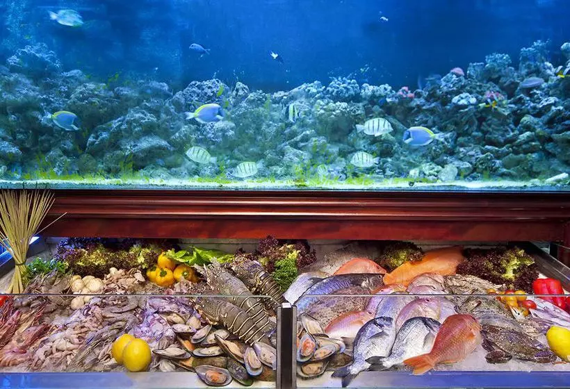 Fotos del hotel Swiss Belhotel Corniche :  9