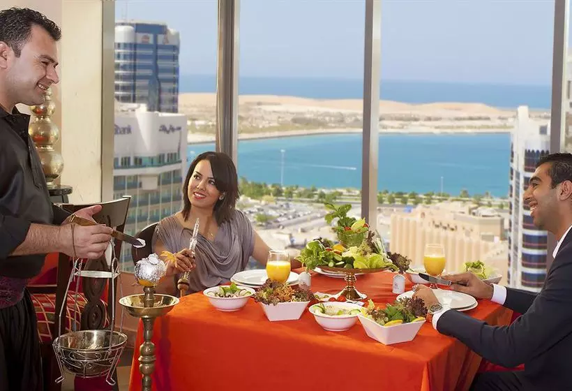 Fotos del hotel Swiss Belhotel Corniche :  10