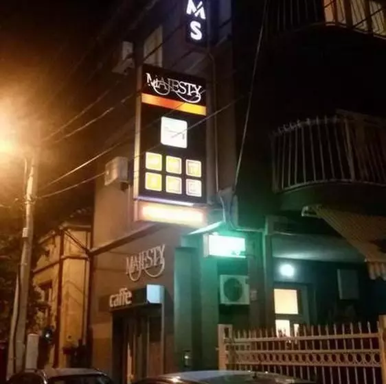 Fotos del hotel Guest Accommodation Majesty:  12